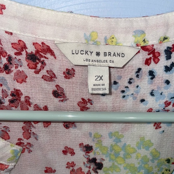 Women’s Size 2X Lucky Brand White Floral Blouse - Picture 2 of 3